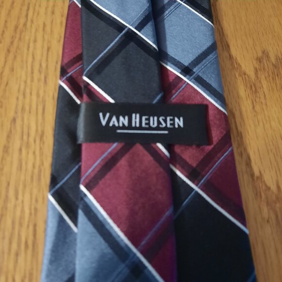 Van Heusen Red, Black & Gray Striped Tie – Classic Silk Blend for Men - Picture 2 of 4